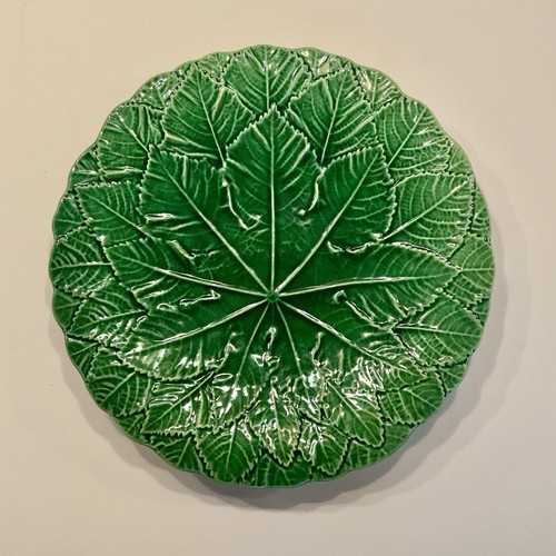 Antico piatto foglia maiolica